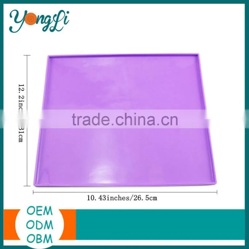 Wholesale Baking Pan for Bread Flower Shaped Microwave Safe Cake Shallow Silicone Baking Pan
