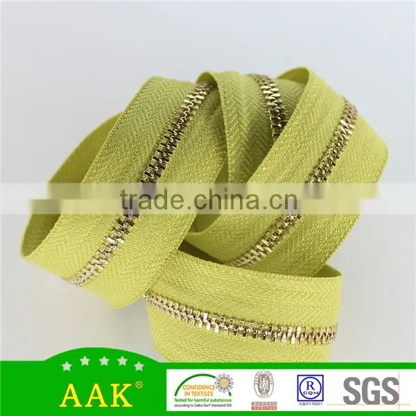 China manufacturer yellow long chain bag metal zipper