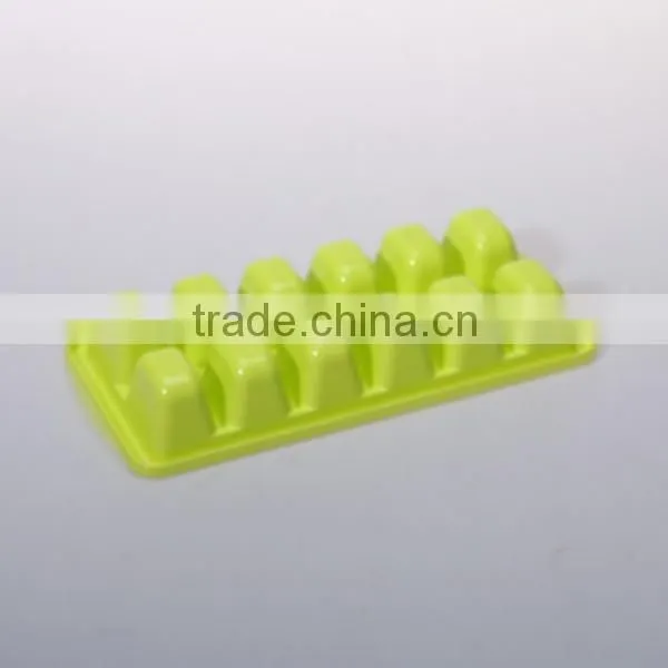 Plastic small cube Ice Mold(Assorted Color)