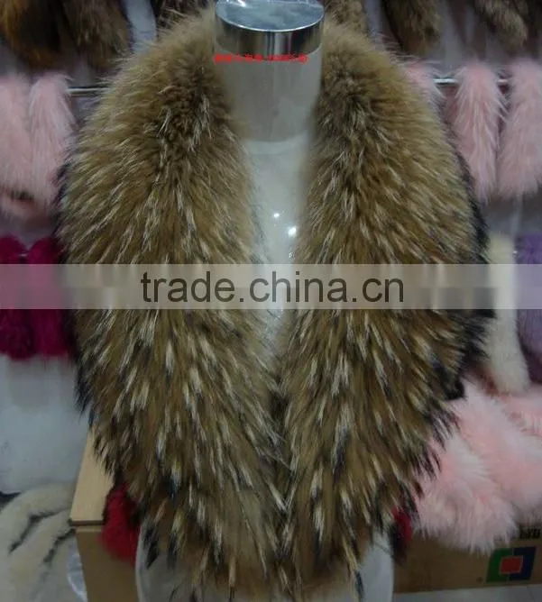 Winter warm hot sale big Raccoon Fur Collar Customized Plump Raccoon Fur Shawl Collar