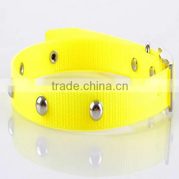 Popular TPU pet product Collar for dog with mushroom nail