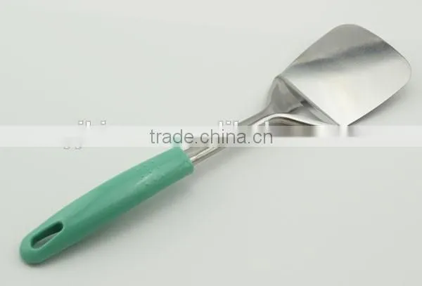 Eco-friendly kitchen utensil stainless steel solid turner with plastic handle