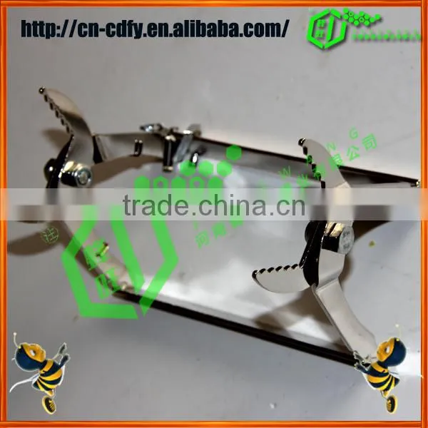Electric galvanized iron frame grip