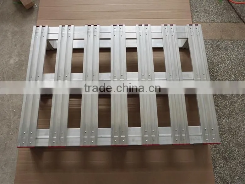 4 way_solid deck aluminum pallet