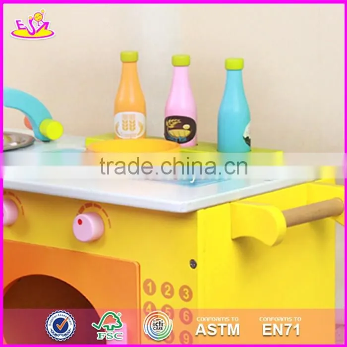 2017 New design pretend play toy wooden play makeup W08H070