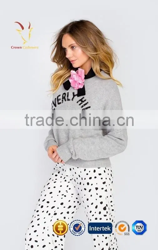 Women Grey Fashion Cashmere Pullover With Flower Neck