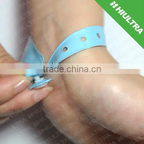 UHF Adjustable Plastic Wristband