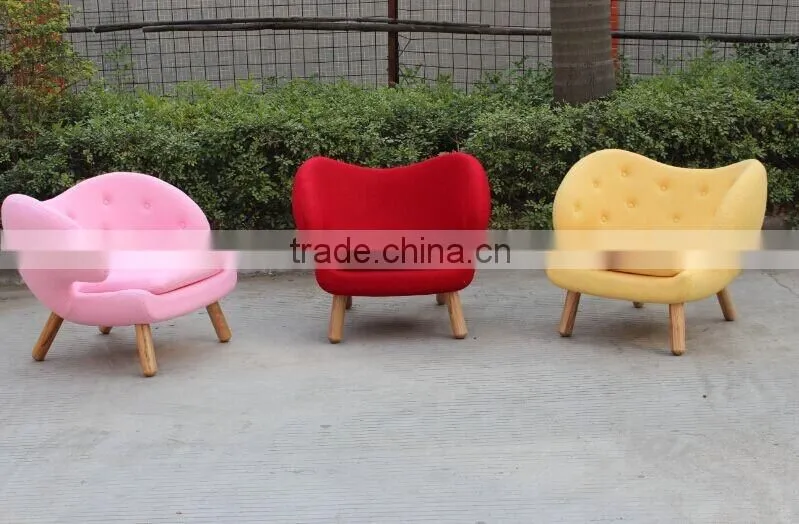 replica fiberglass material elegant grace cashmere Finn Juhl Pelican Chair with solid wood frame