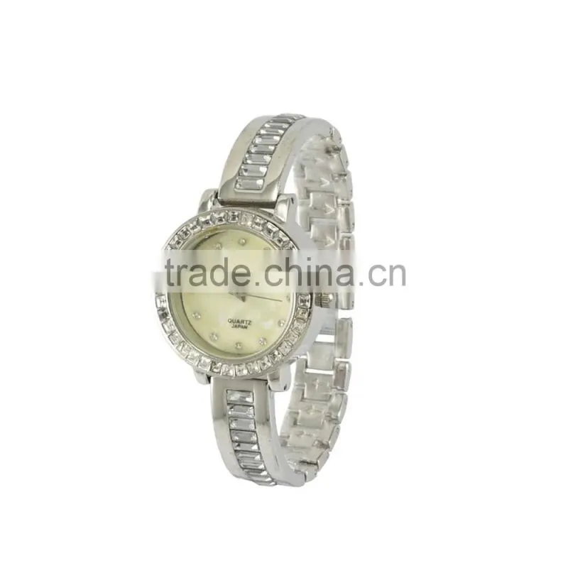 New models crystal and alloy watch women design quartz watch models