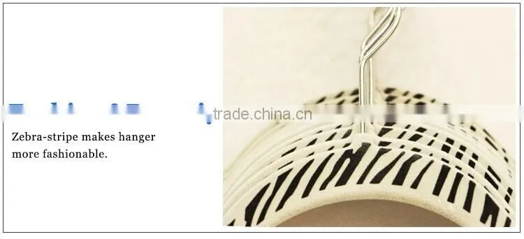 2 colors zebra-stripe red beige magic plastic velvet hanger
