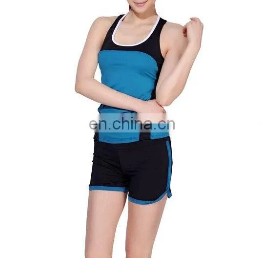 Woman simple design sport wear