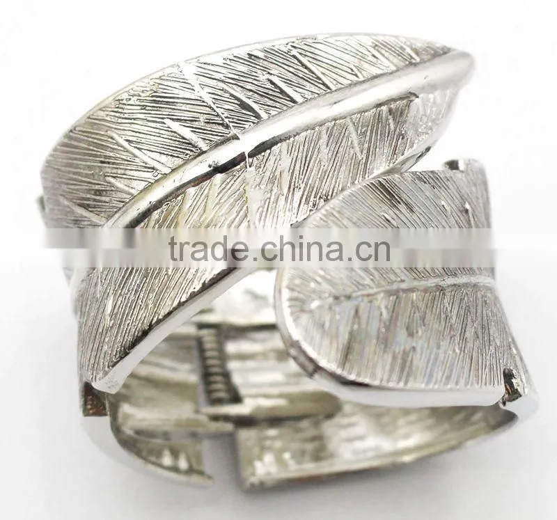 Hottest Wholesale Antique Silver Feather Alloy Cuff Bracelet