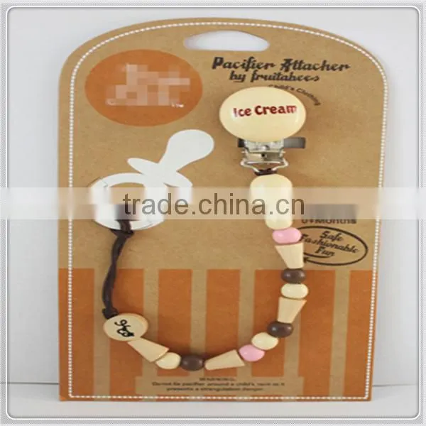 Hotsale Round Wooden Baby Pacifier Clip With Competitive Price