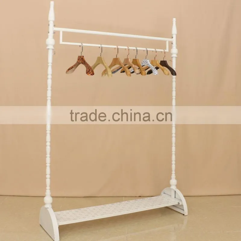 Factory provide directly hot sale metal clothes hanging rack for display