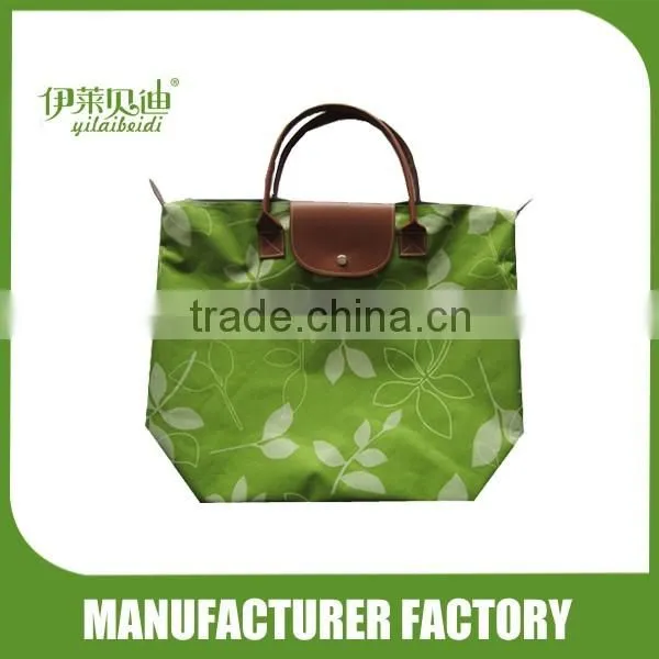 Foldable shopping bags with heart printed