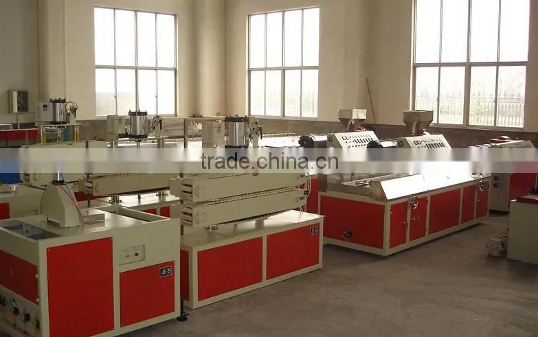 PVC Window Profiles Production Line /Plastic Profiles Making Machine/ Extruder Machinery