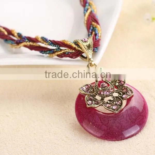 Vintage Fashion Lady Stone Necklace Wholesale
