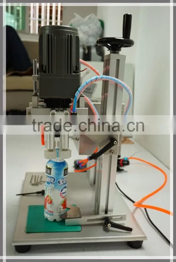 Durable classical desktop plastic manual bottle capping machine for sale