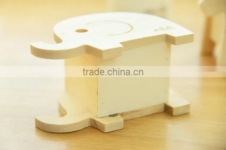 Creative cute animal wooden pencil holder