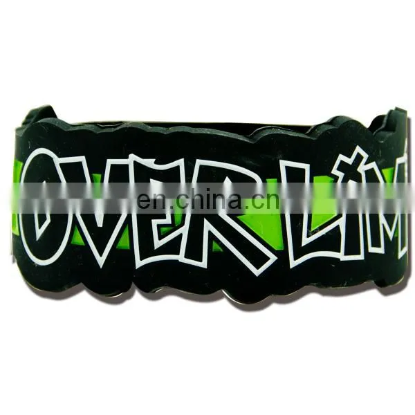 Debossed silicon wristband bracelet