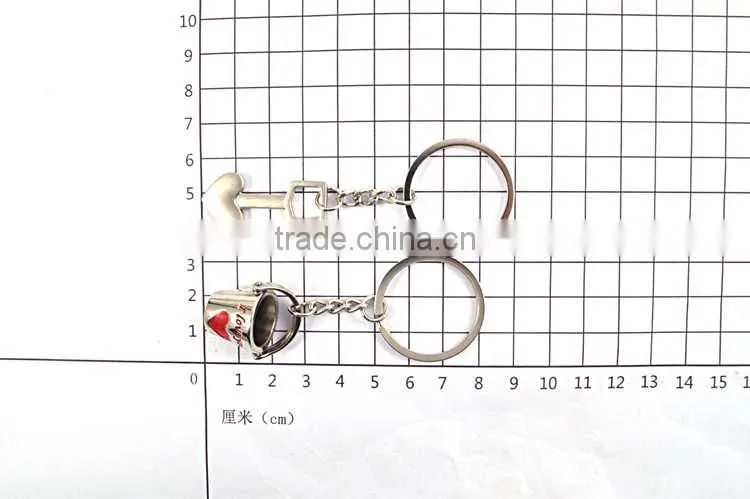 2015 Hot selling custom logo metal promotional gifts keychains