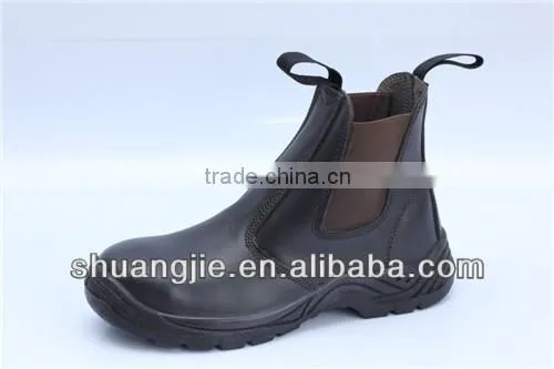 Popular high cut security shoes for workers in South America