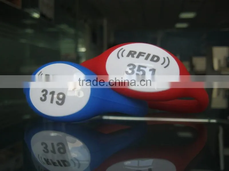 Waterproof NFC 13.56 MHz silicone rfid wristband bracelet with QR code for swimming pool