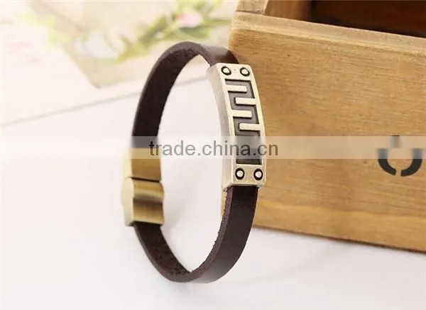 Genuine leathe bracelet Geometrical line debossed mens leather bracelet
