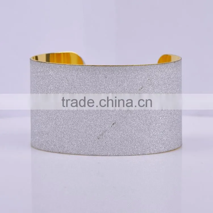 Free sample Factory wholoesale 2016 gold palm cuff bangle
