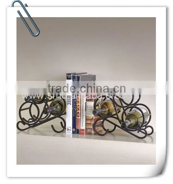 Metal wine holder