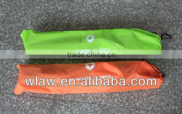 Armless folding fishing chair with handle bag
