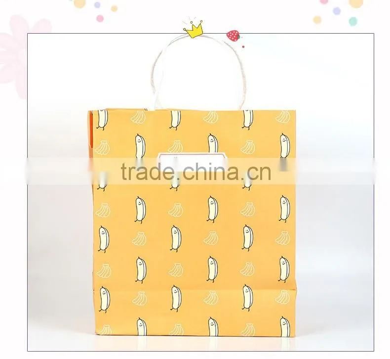 Fashion design for the paper handmade handbag of gift box