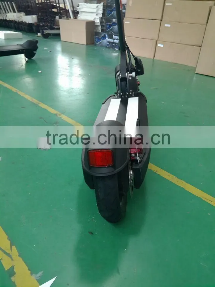 20-25 km Range Per Charge 2 Wheel foldable Electric Scooter 700w