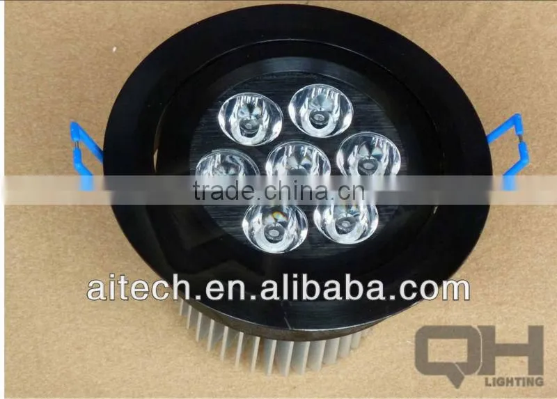 7*1W current output 300MA 620LM LED ceiling lamp