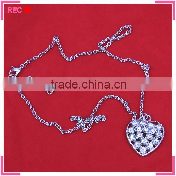 Jewellery pendant necklaces women, heart pendant simple necklace designs
