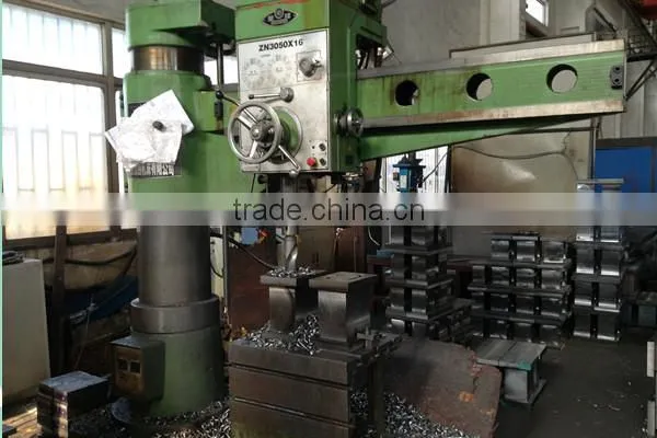 screw element and extruder barrel