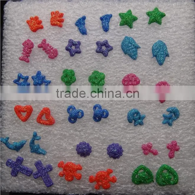 Mini plastic allergy stud earrings The cross corn palm hearts