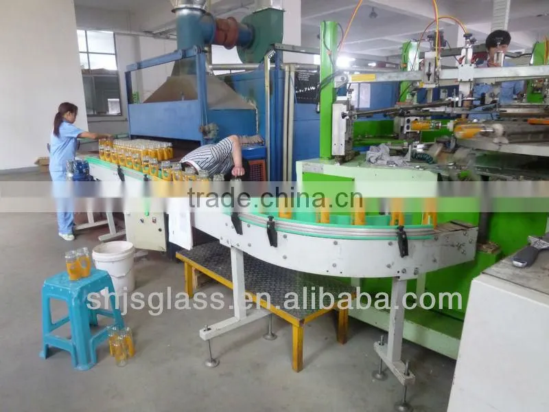shaped round colored glass plate