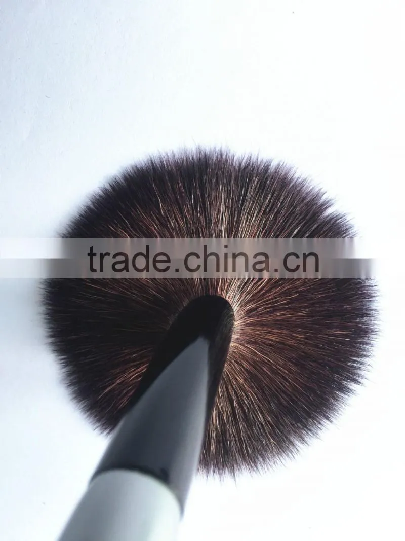 Promotion factory hot selling makeup powder brushes