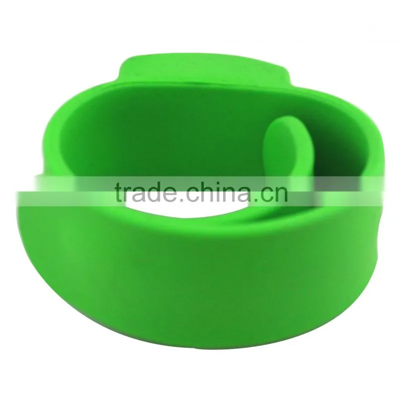 LP1141B wholesale silicon watch with slap bracelets