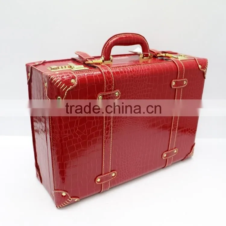 New arrival luggage case customized PU travel bag fashion red tote travel bag