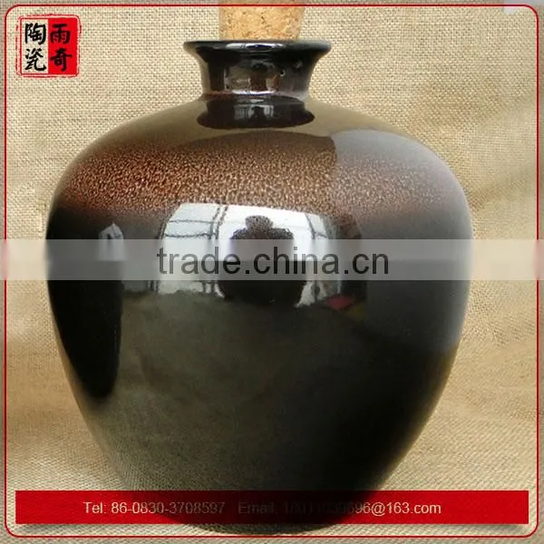 2016 Black glaze chinese characteristic ceramic Smoke Oil bottle with cork