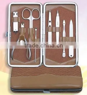 MRT-062 8pcs PU bag stainless steel mini manicure and pedicure set