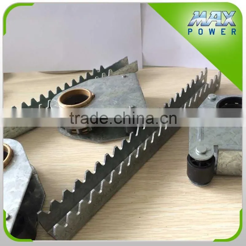 Curved toothed rack and pinion for heliogreenhouse vent