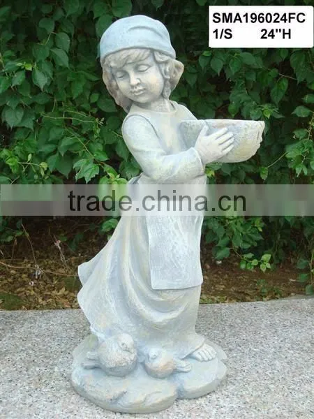 Lovely girl statue with resin material