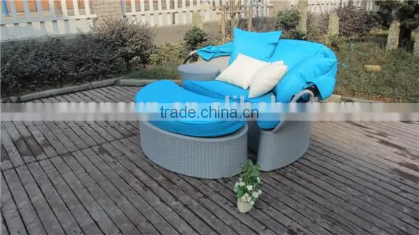wicker rattan sunbed with tea table