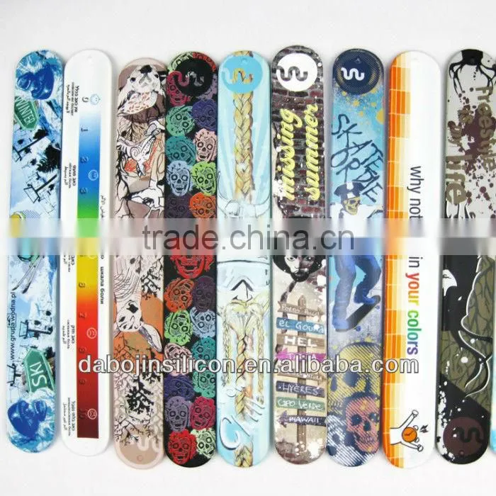 beautiful colorful silicone reflective slap wristband