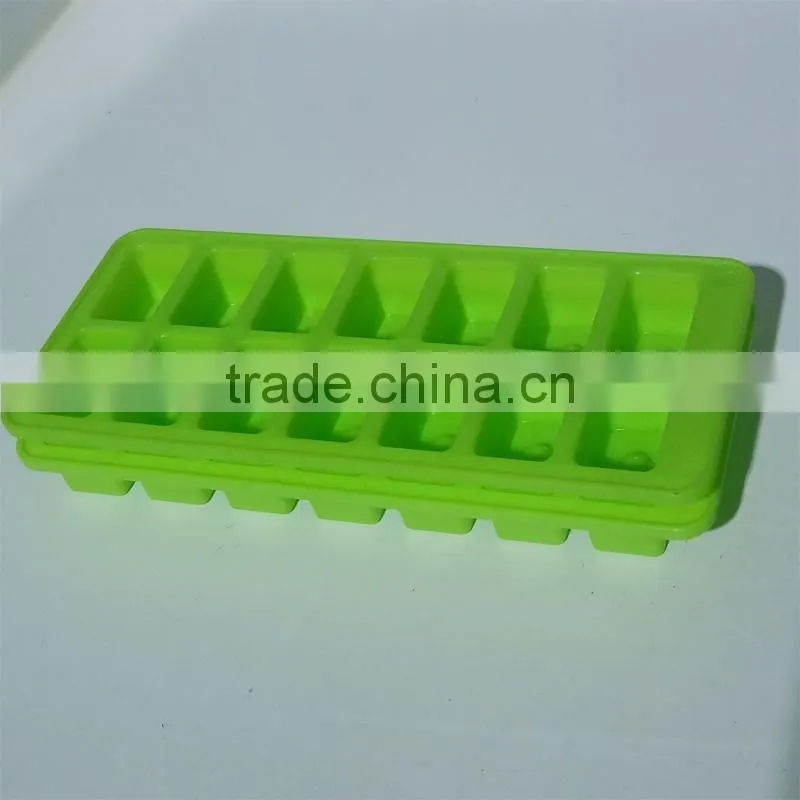 Ice cube tray, ice cube form, ice cube tray for bar