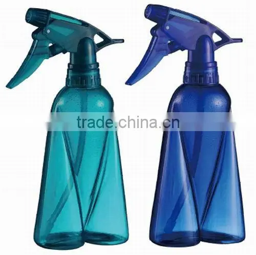 Plastic trigger spray bottle