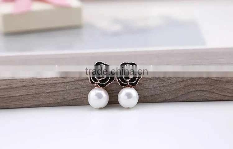 White Freshwater Pearl Stud Earrings Fashion Ladies Earrings Jewelry